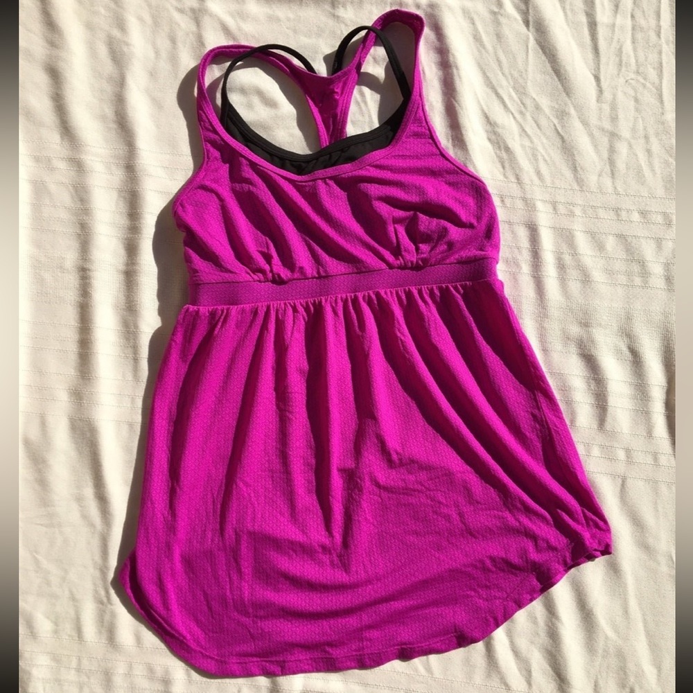 Victoria’s Secret Sport Made Sexy Tank top with bra Small